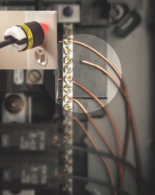 Plugs and connectors that use GCM technology are able to look upstream or toward the panel. As seen here, a break in ground continuity or reversed polarity from the receptacle back to the panel will be indicated by a red LED on the plug body immediately upon insertion.