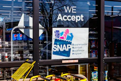 Food Stamps Wages Poverty I Stock 942818512