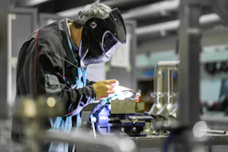 Industrial Worker Welding In Metal Factory 507031528 1258x839 (1)
