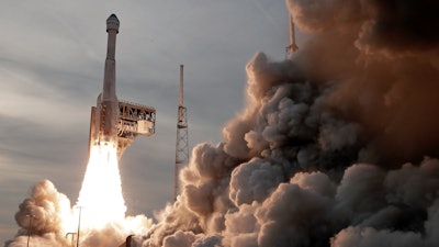 A United Launch Alliance Atlas V rocket carrying the Boeing Starliner crew capsule lifts off on a second test flight to the International Space Station from Space Launch Complex 41 at Cape Canaveral Space Force station in Cape Canaveral, Fla., Thursday, May 19, 2022.