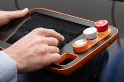 Kassow Robots Teach Pendant 800