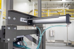 By combining hygienic bag clamps with the tensioning action of spring-loaded bag support arms, liner distension into downstream equipment can be prevented.