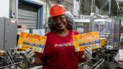 Kraft Heinz recently implemented the Walt Smart Radio System with 75 initial users, including team leaders, line technicians, maintenance personnel, managers, and supervisors.